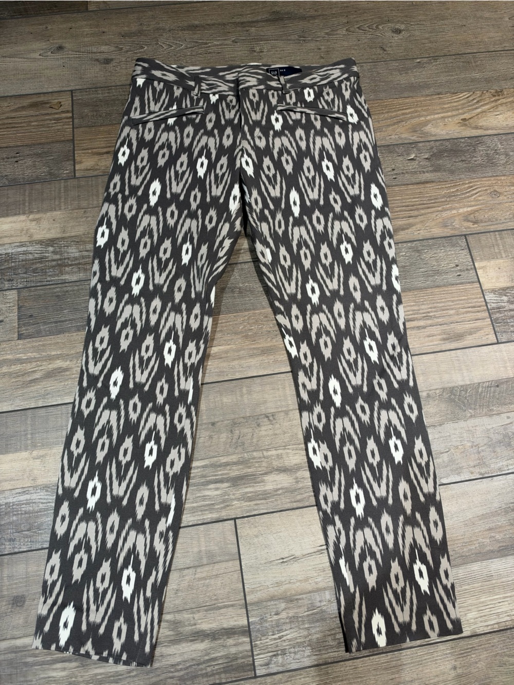 GAP Ikat Print Pants Size 4 EUC